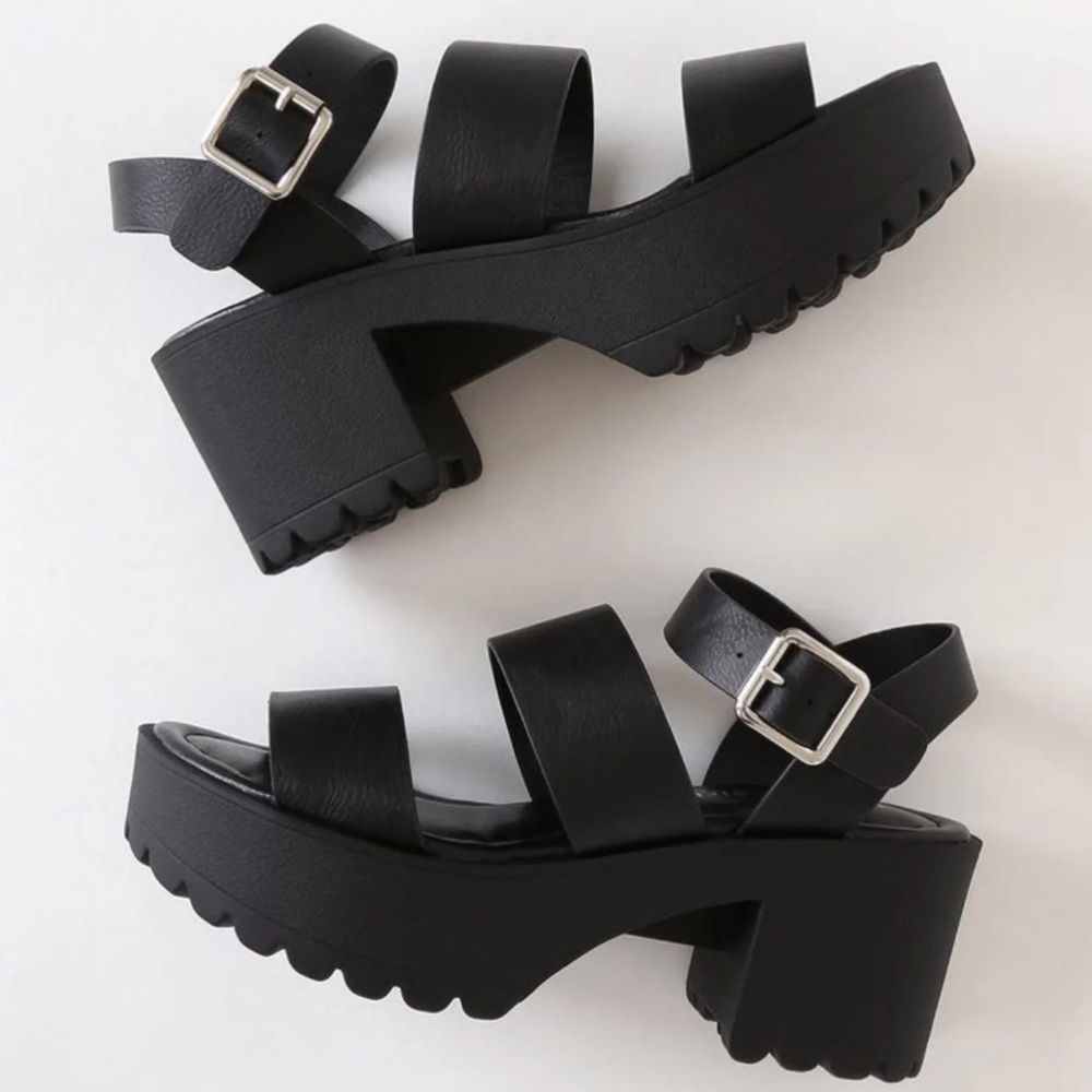 Madden girl carterr platform sandals